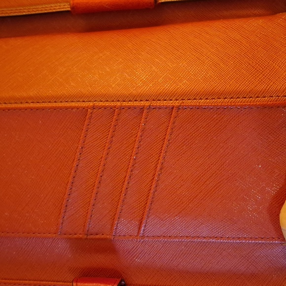 MICHAEL KORS Apple Ipad Mini Red Saffiano Leather Clutch Display Case.  - Picture 7 of 16
